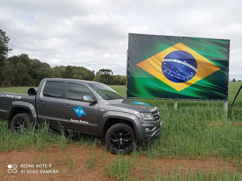 Imagem do veículo da P&B Soluções Gráficas
